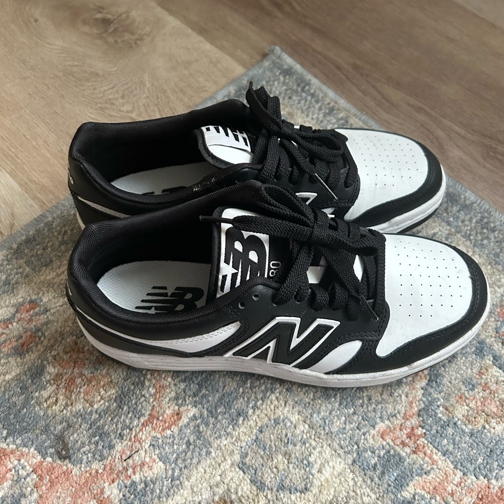 Black New Balance 480